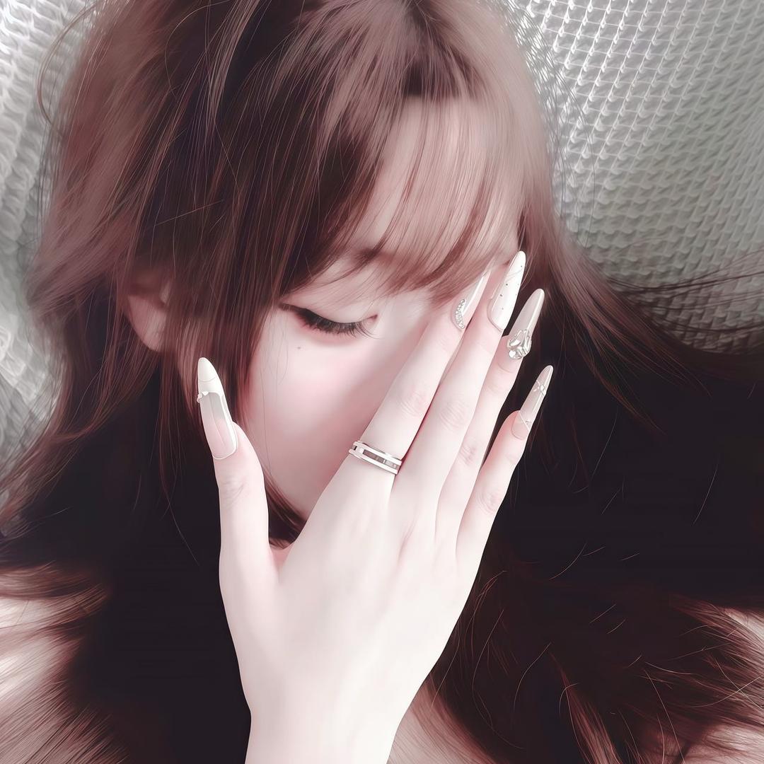 萱⁺ʚ⦁⩊⦁ɞ⁺