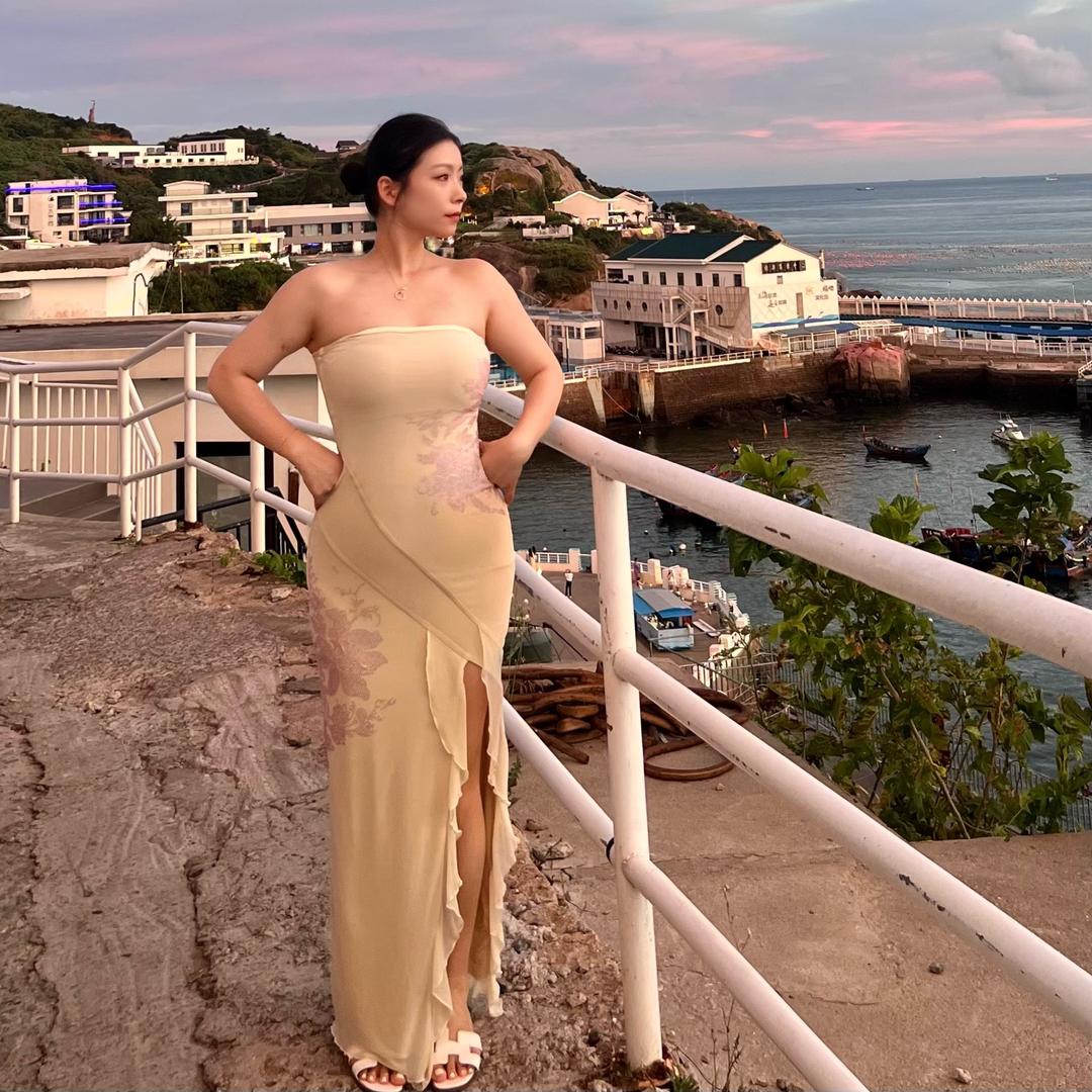 爱喝美式的丫丫