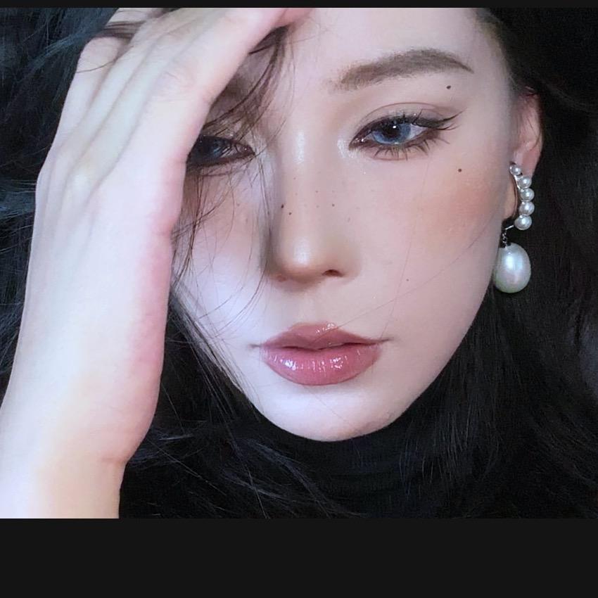 申珊申珊