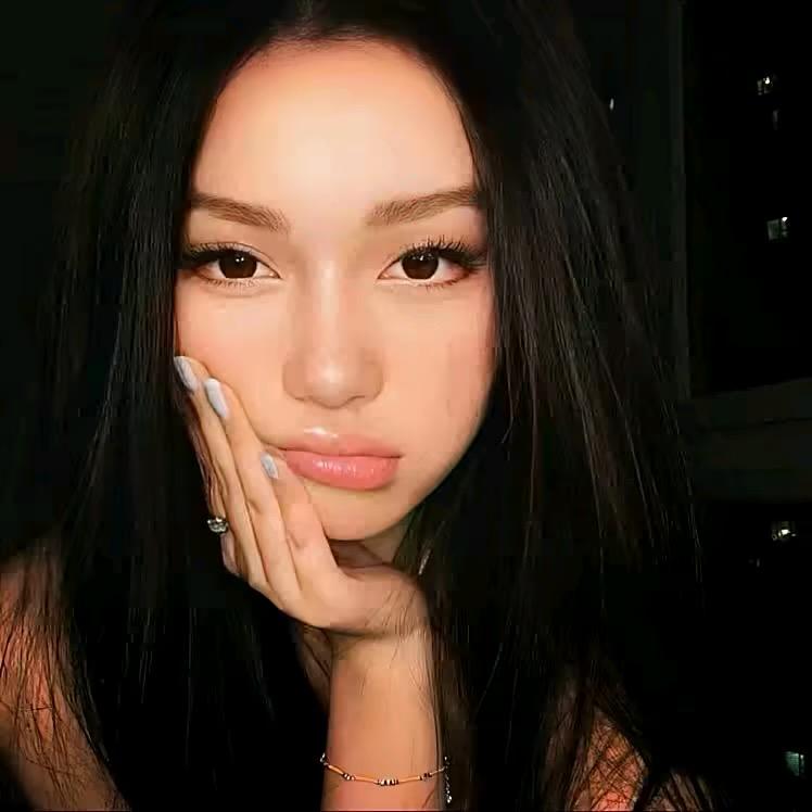 咬一口🍎^ω^