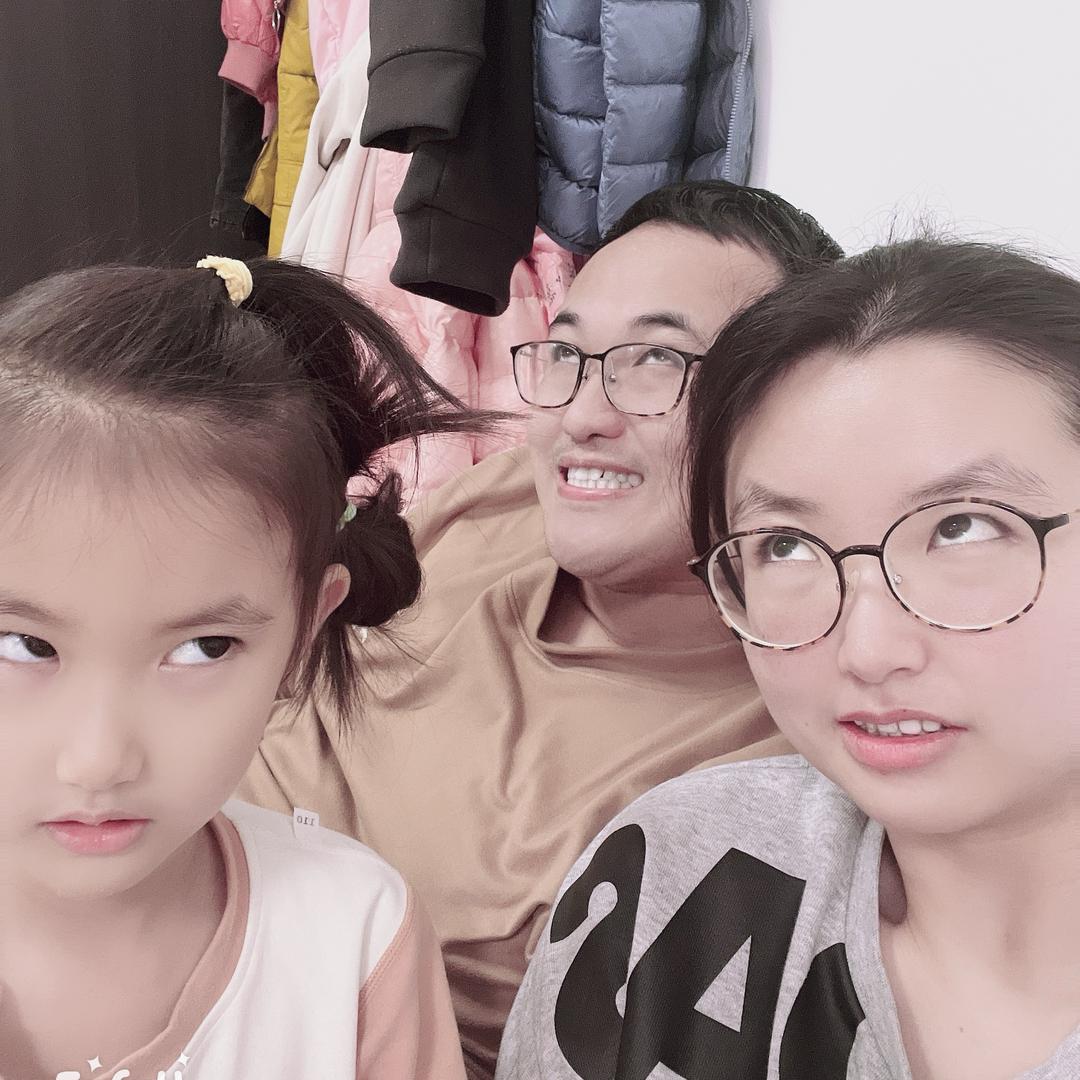 丞哥不爱出去玩