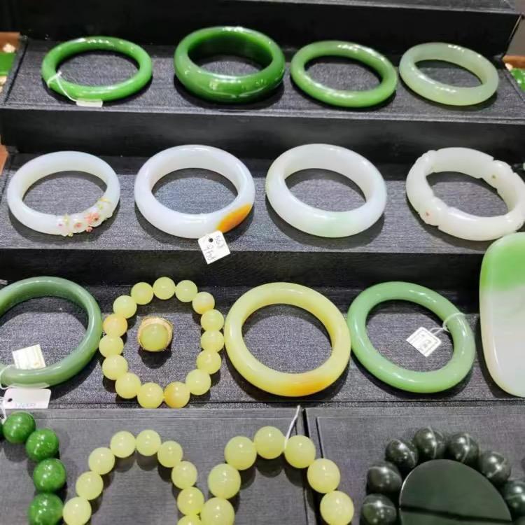 舒乐家-新疆和田玉