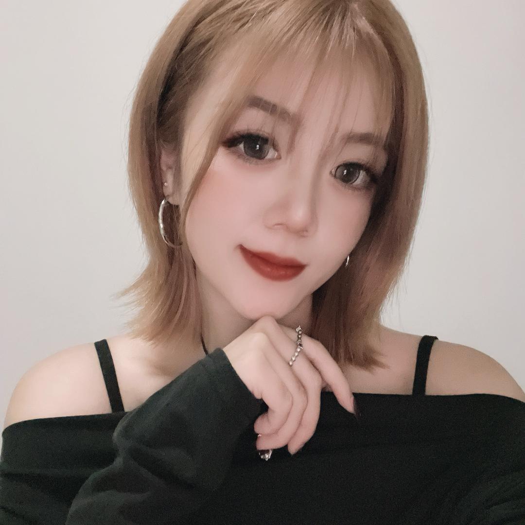 南墙已撞ʸᵃ.ʚʕ̯•͡˔•̯᷅ʔɞ