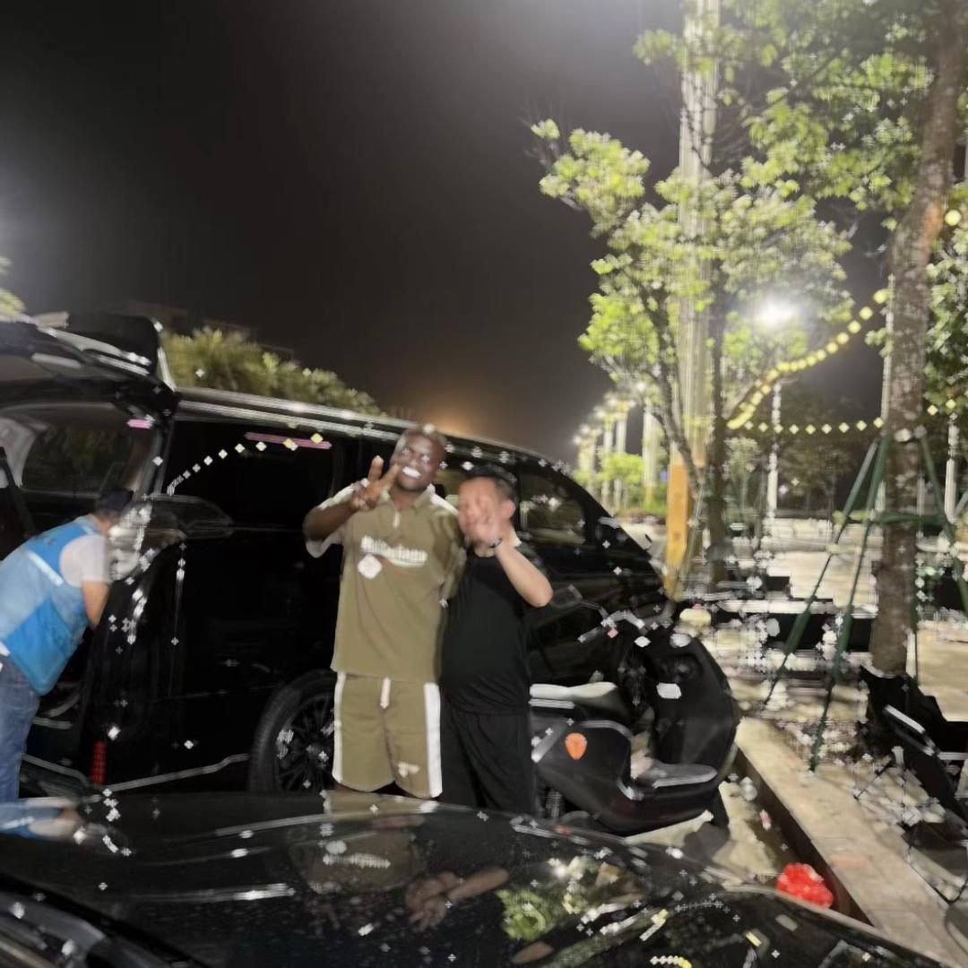 佛山弘宇汽二手车批发