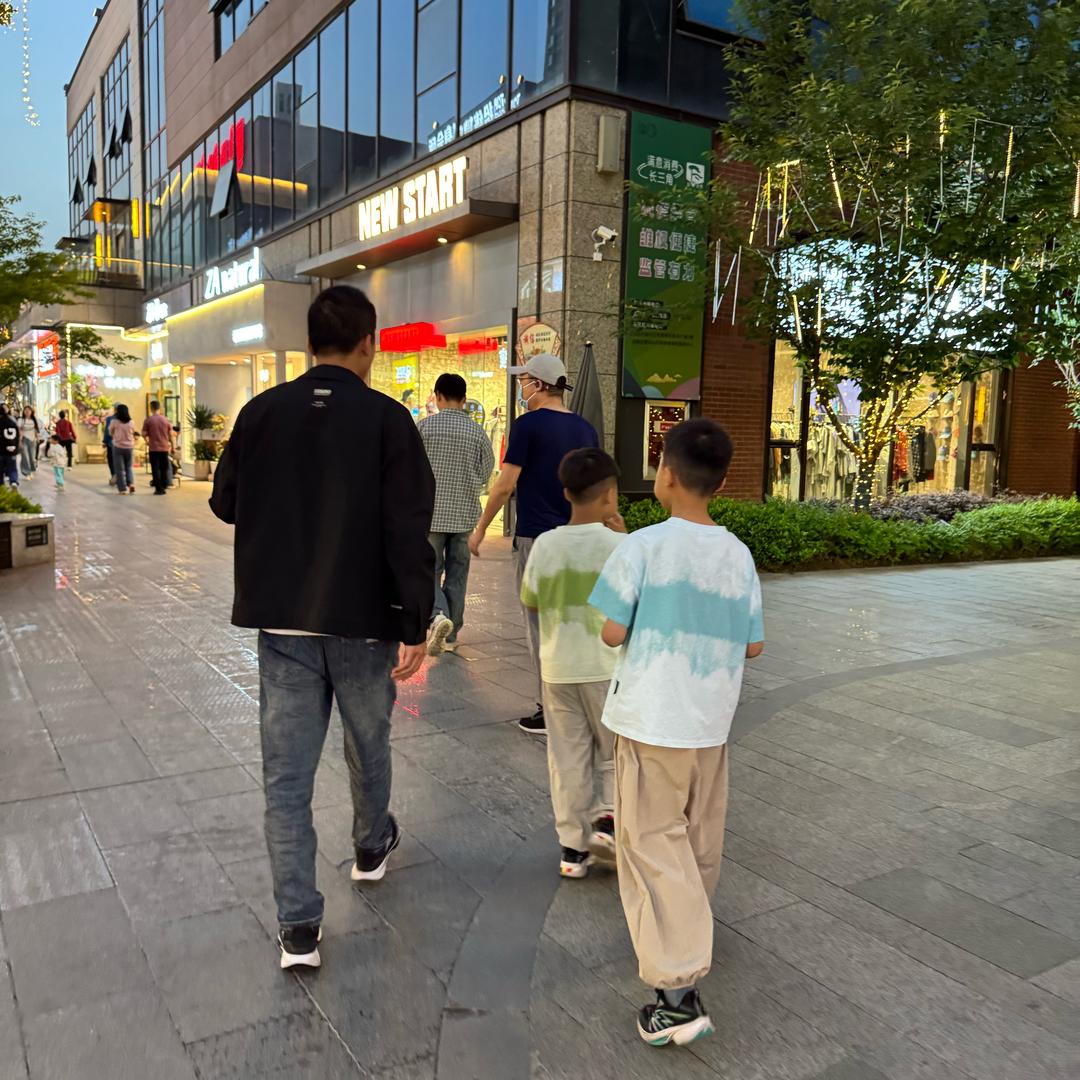 、、、（回族）