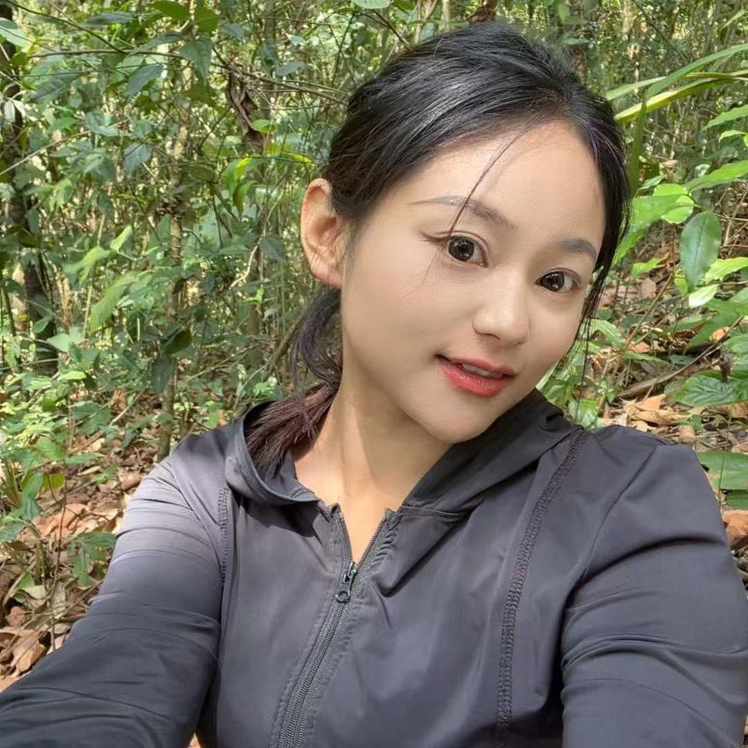 杨阳挖山货