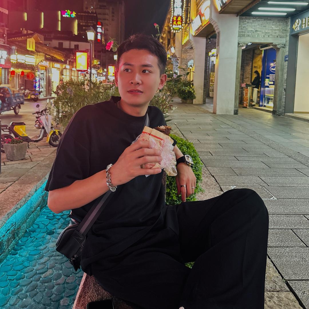 阿庆庆