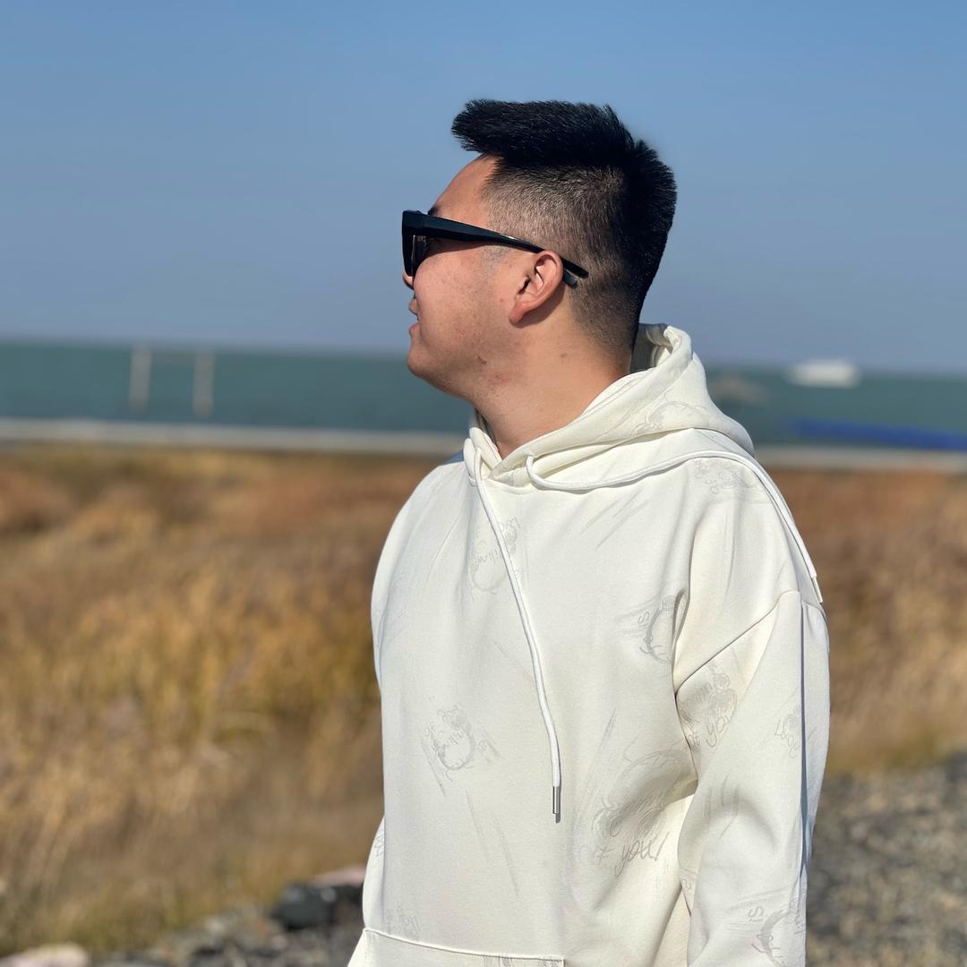 闫究生