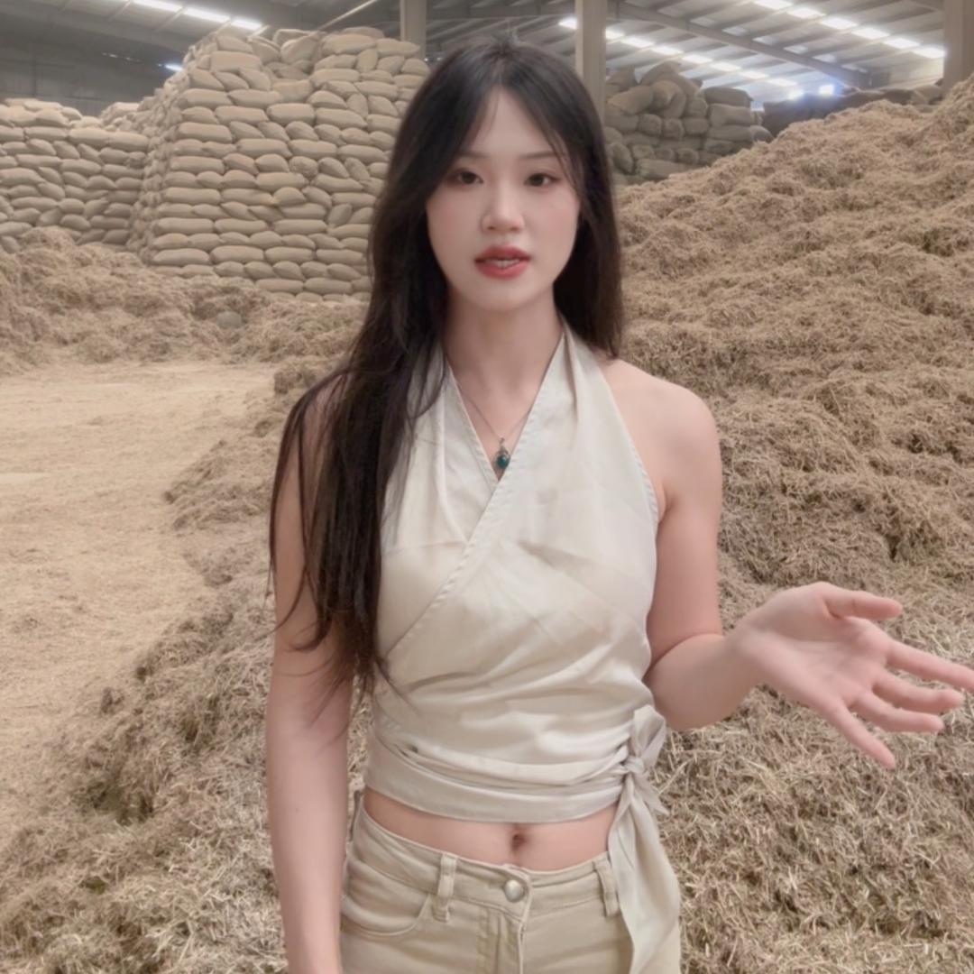 笑笑牛羊草料