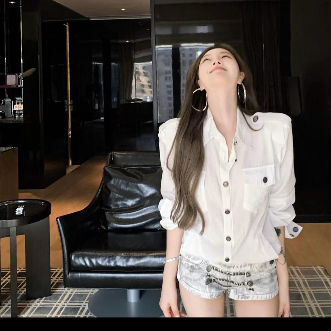 无敌小白💟