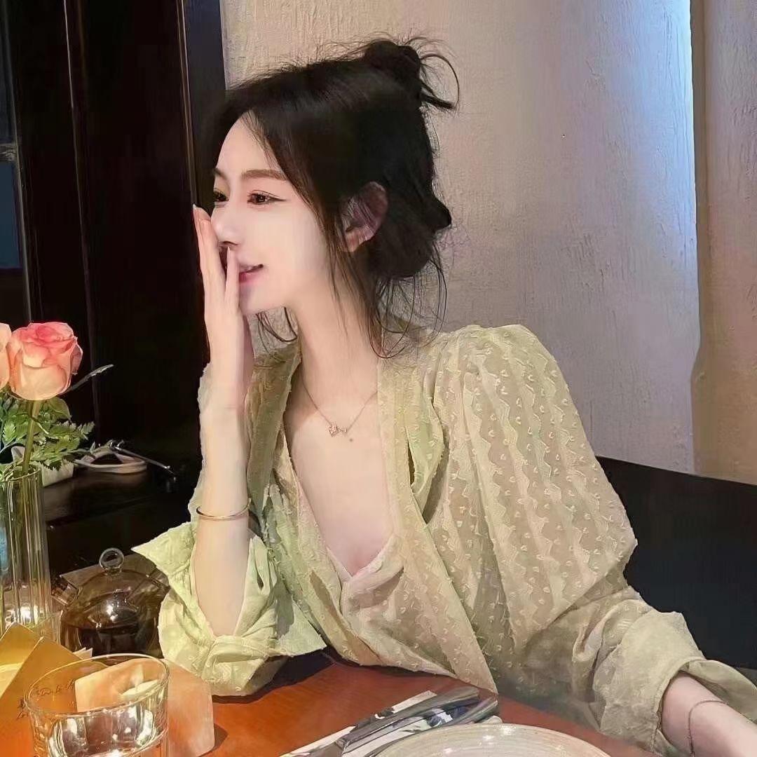 H./💫