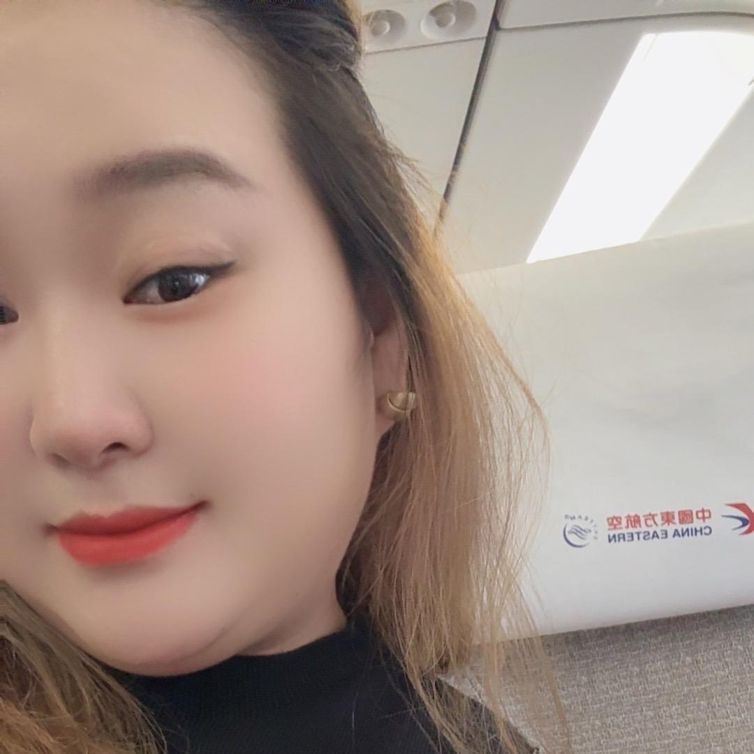 卖家具的小姐姐～