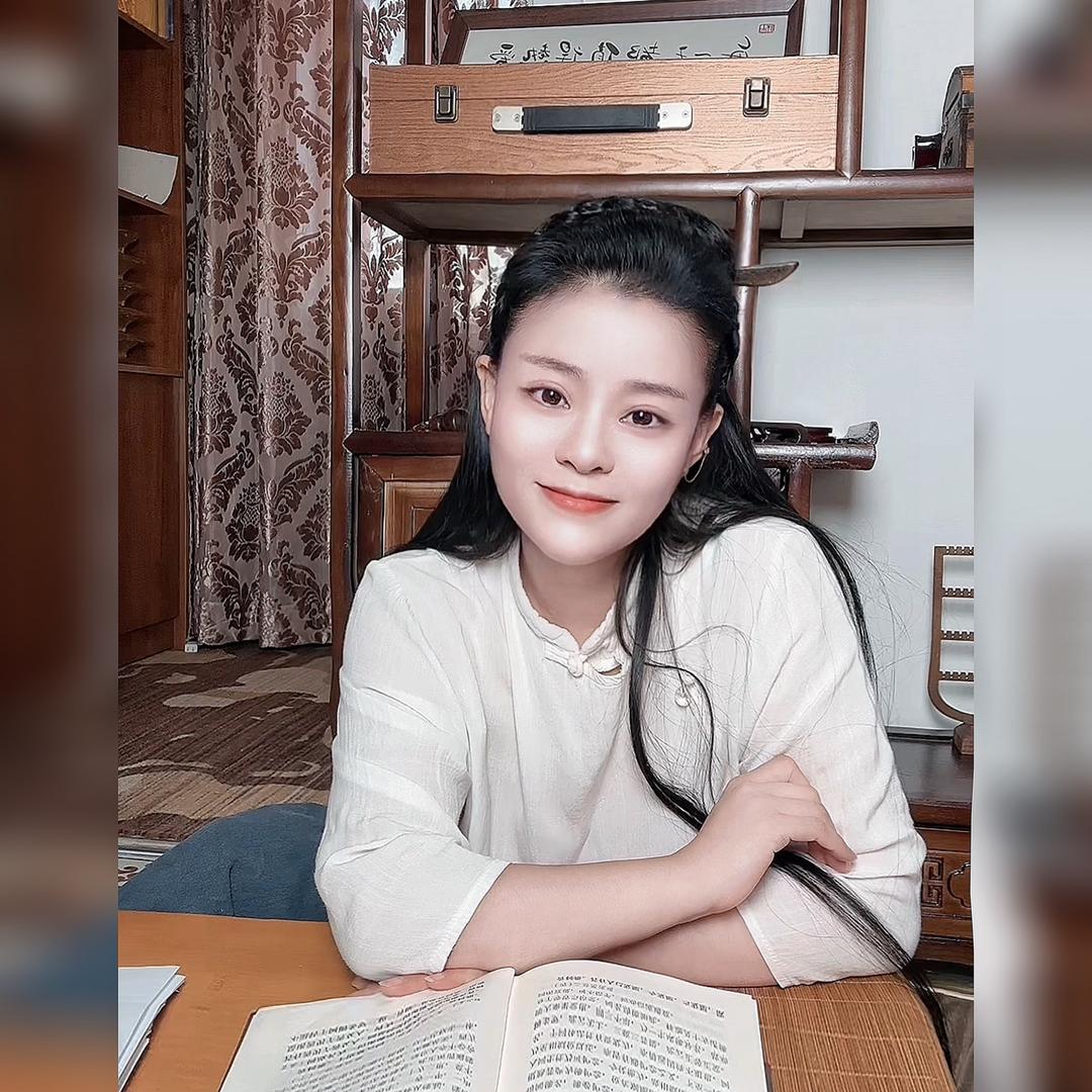 佛前素衣 ໌🌱