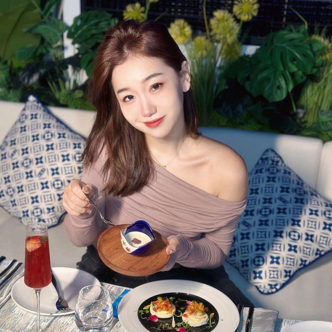 美娜