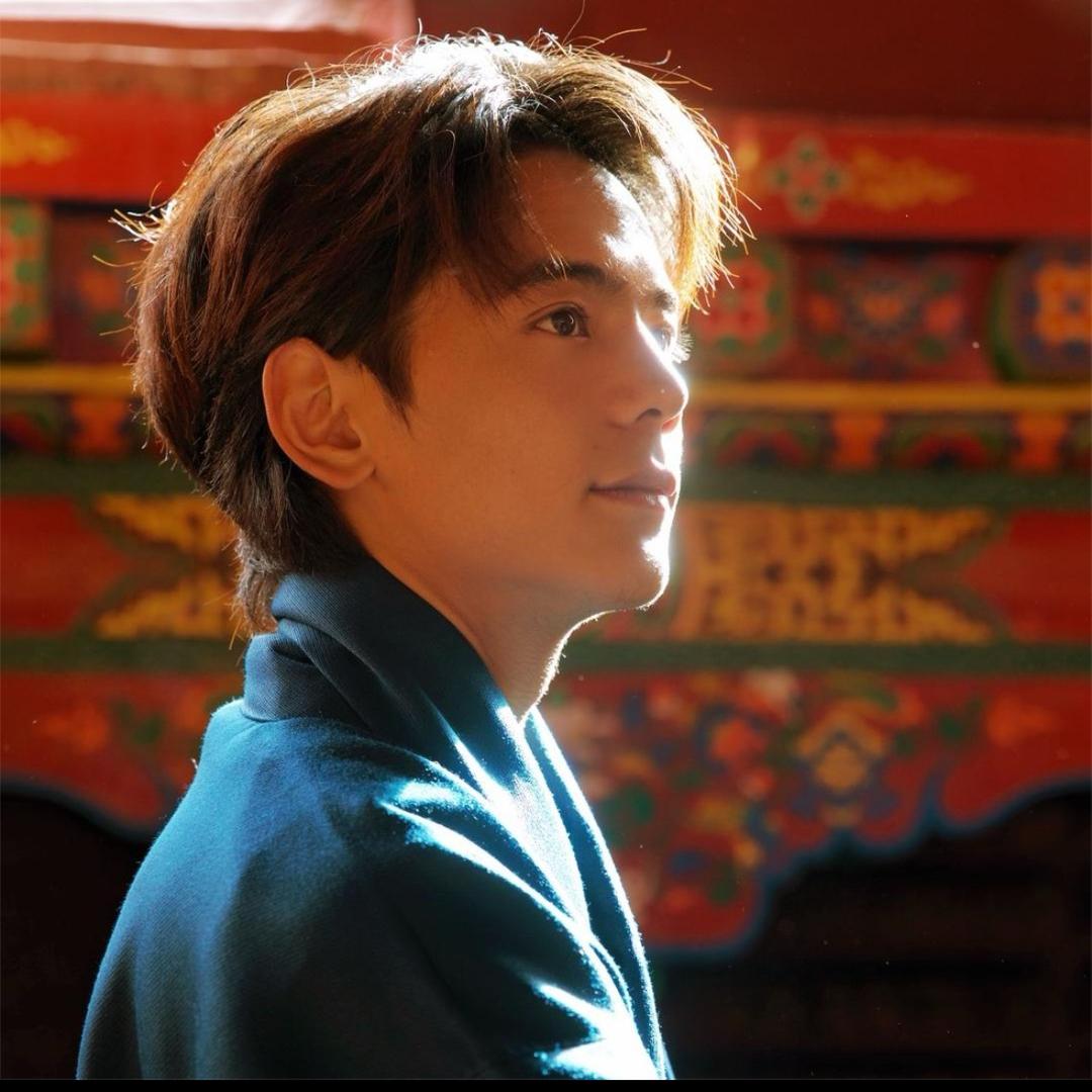 武汉工程大学丁真学长