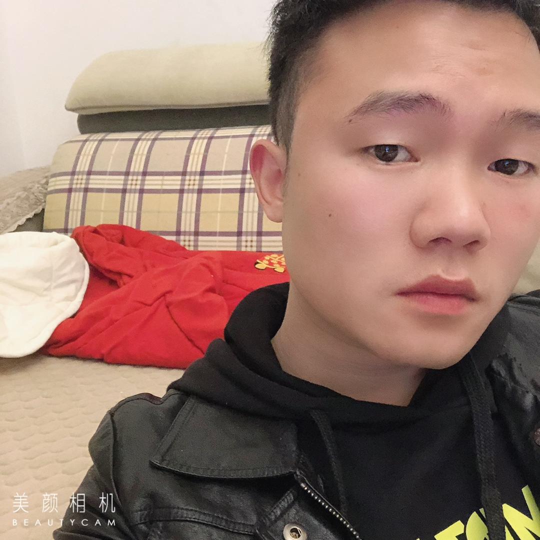 杨 某 人