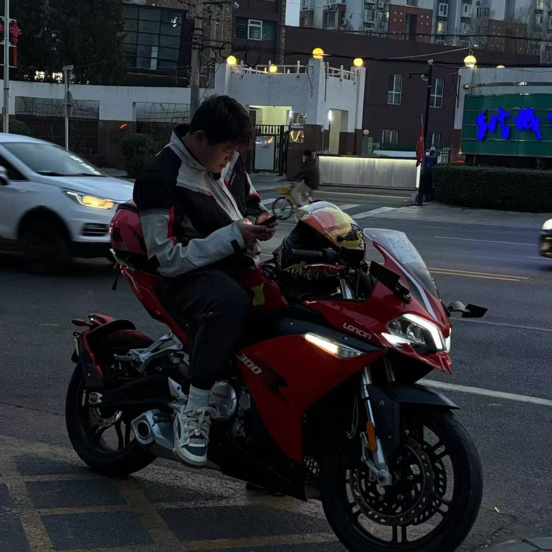 王梦凡、