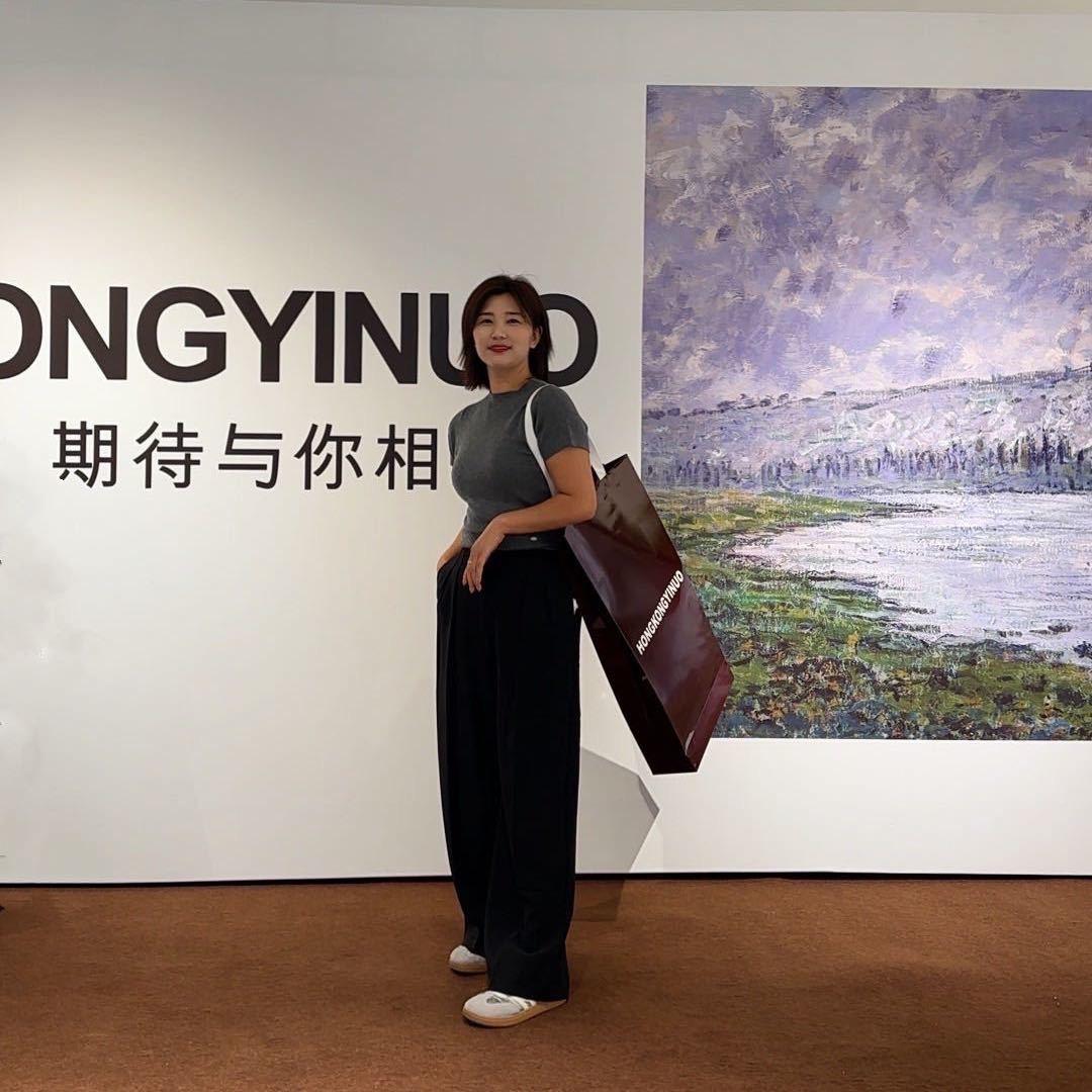 洛宁 宝妹衣橱