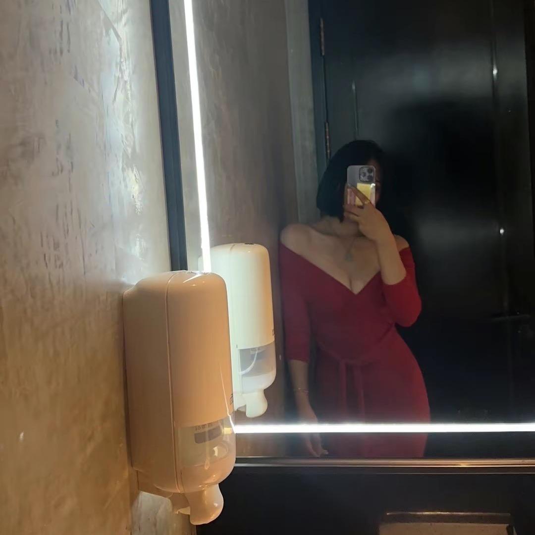 爱练腿的酒鬼