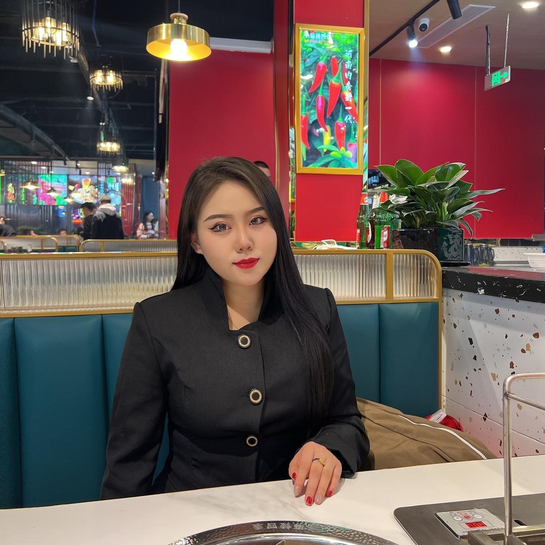 糖糖甄选女装批发