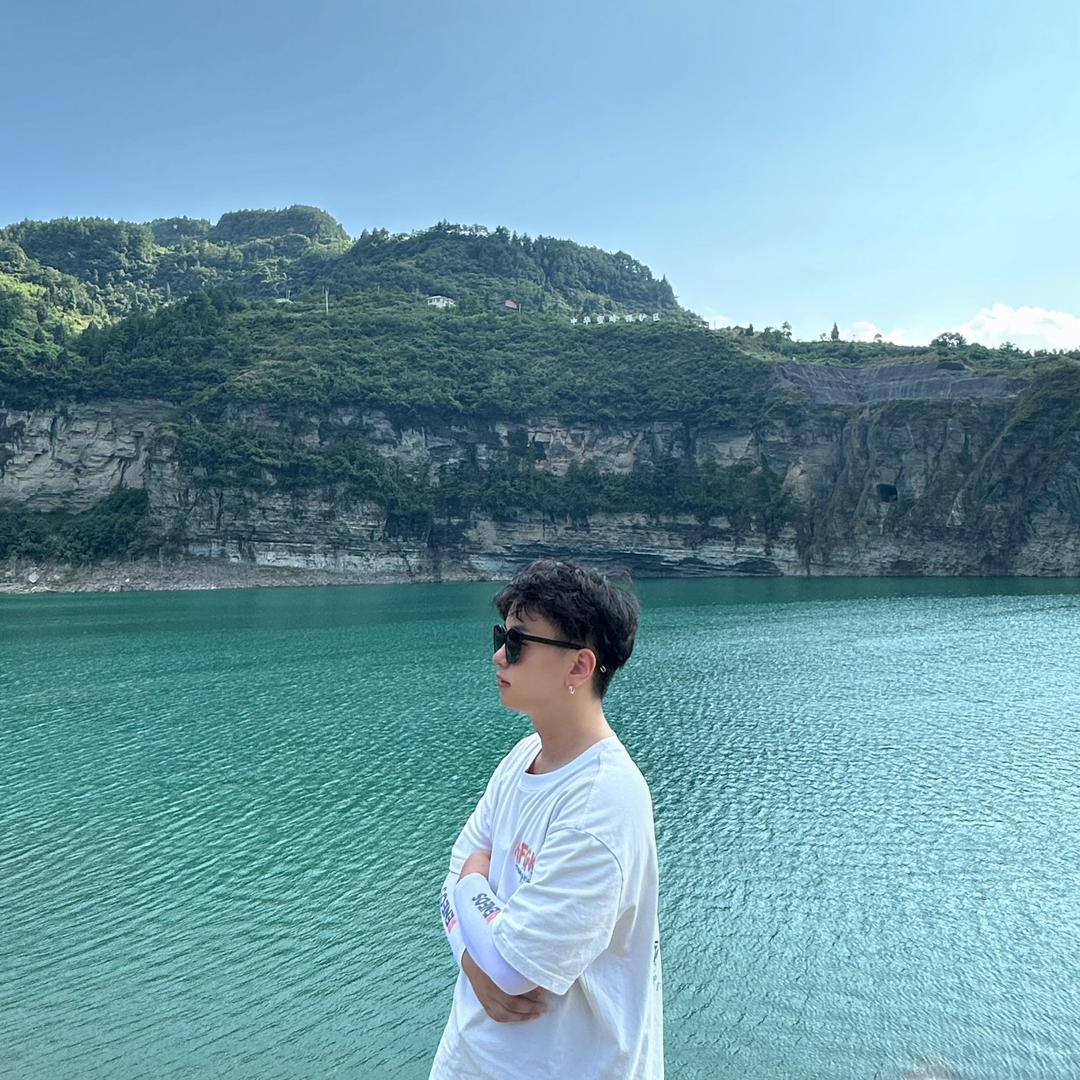 我是恶魔不许笑