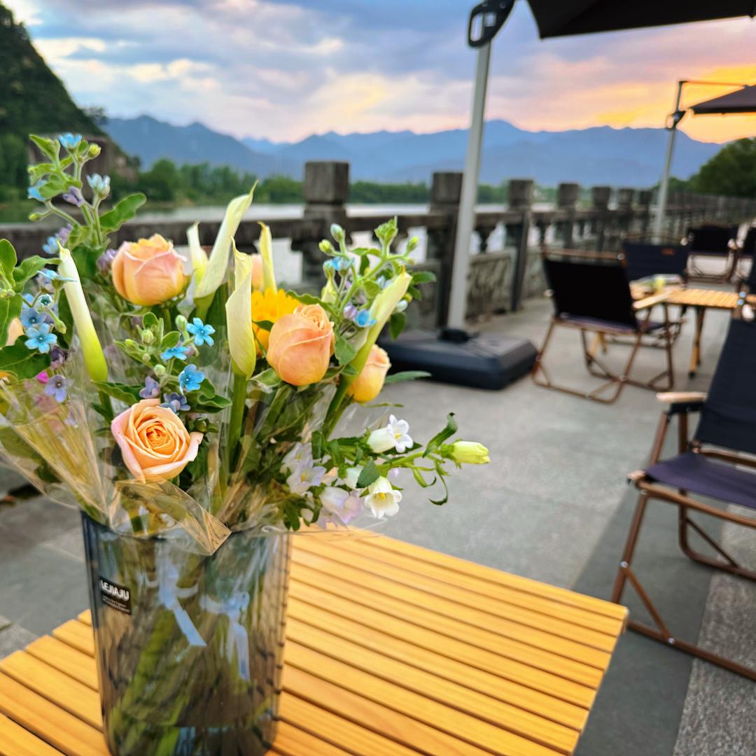 绿城春风里:)刘小劉