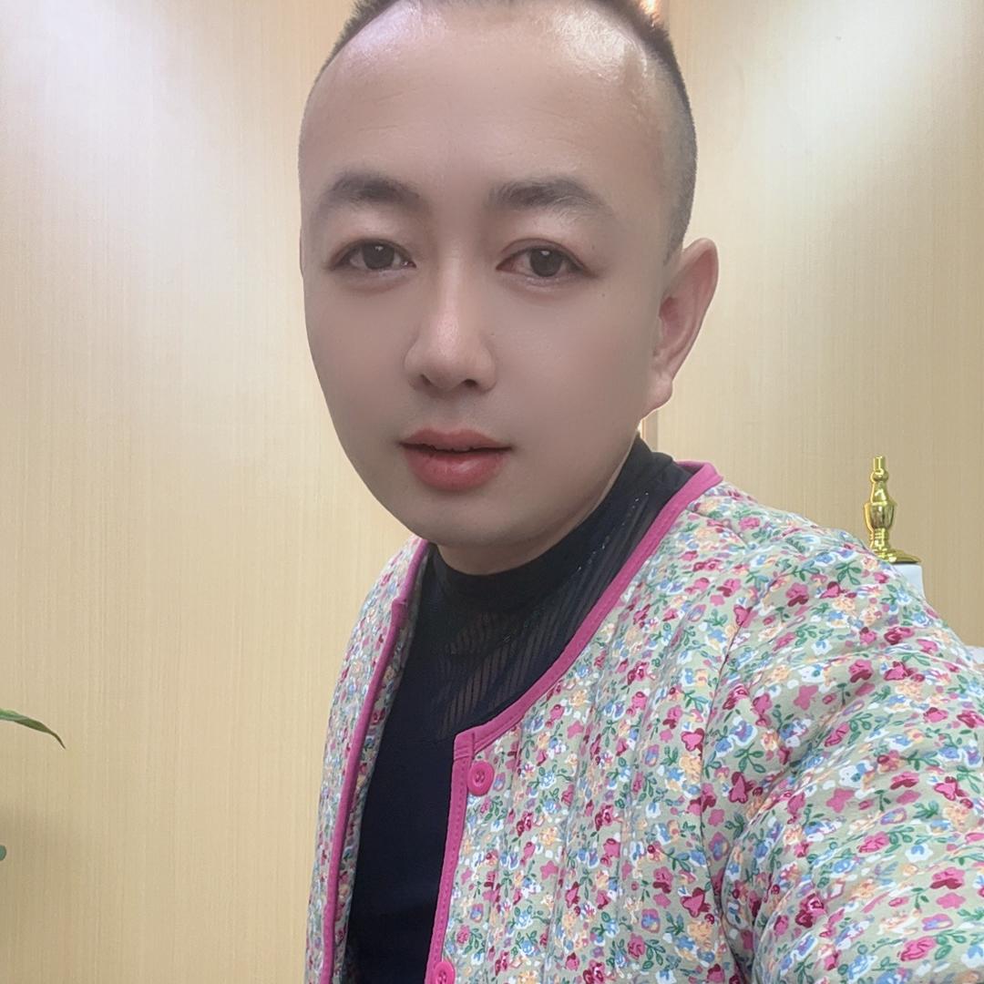 捷宇服饰女装工厂店