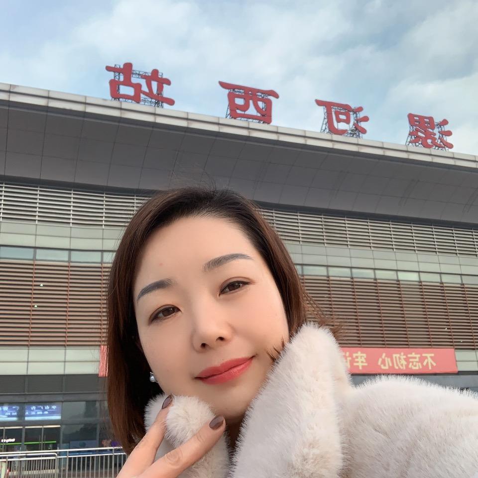 红云护肤品店