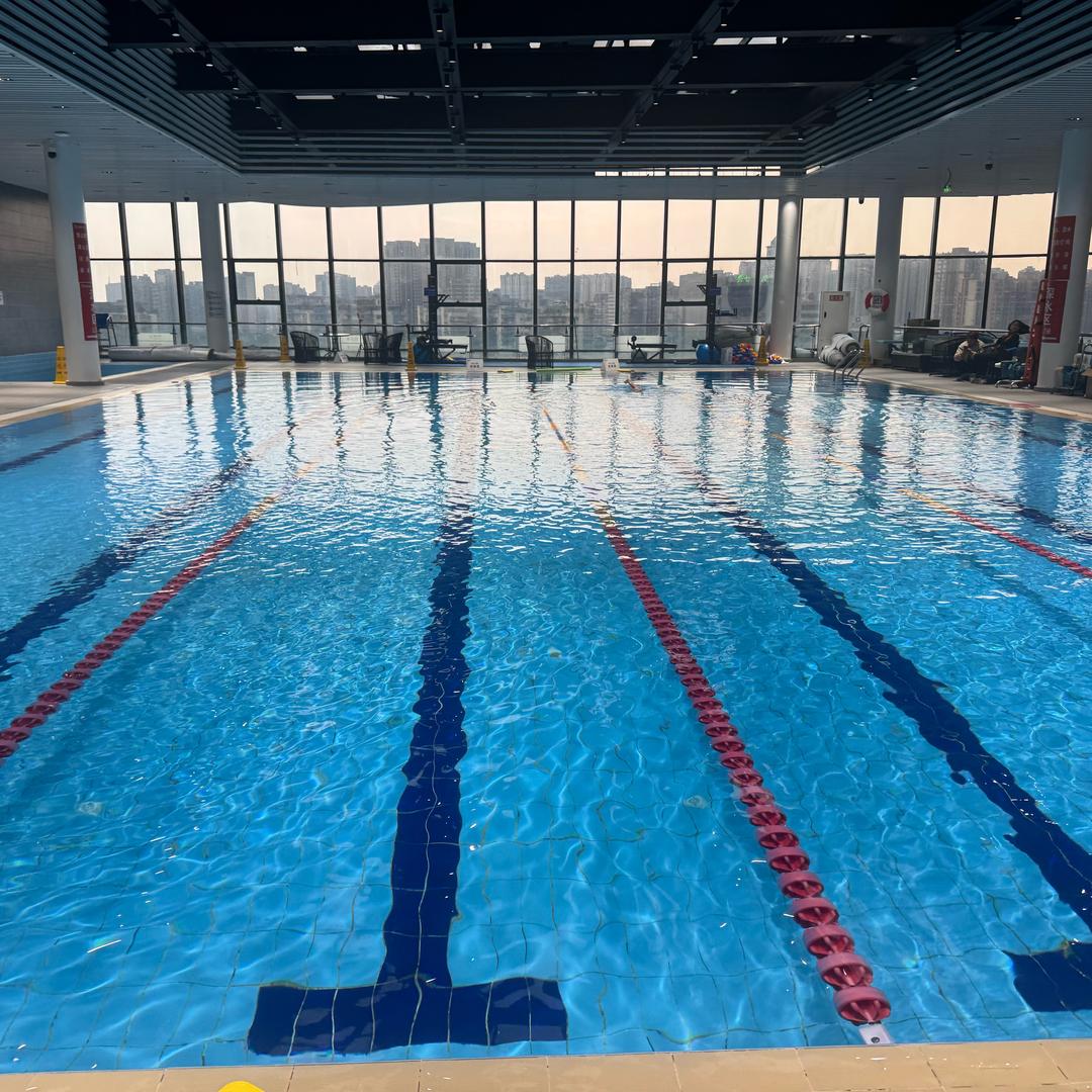 乾坤乐健游泳教练