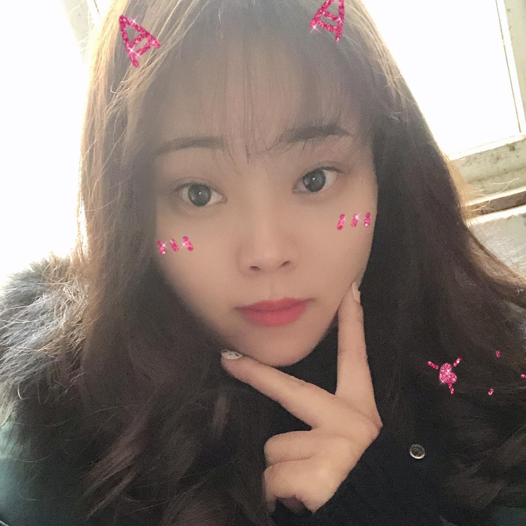 稚初;