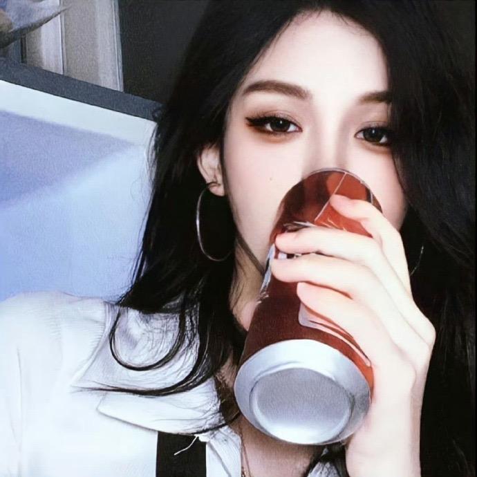 W是个小仙女