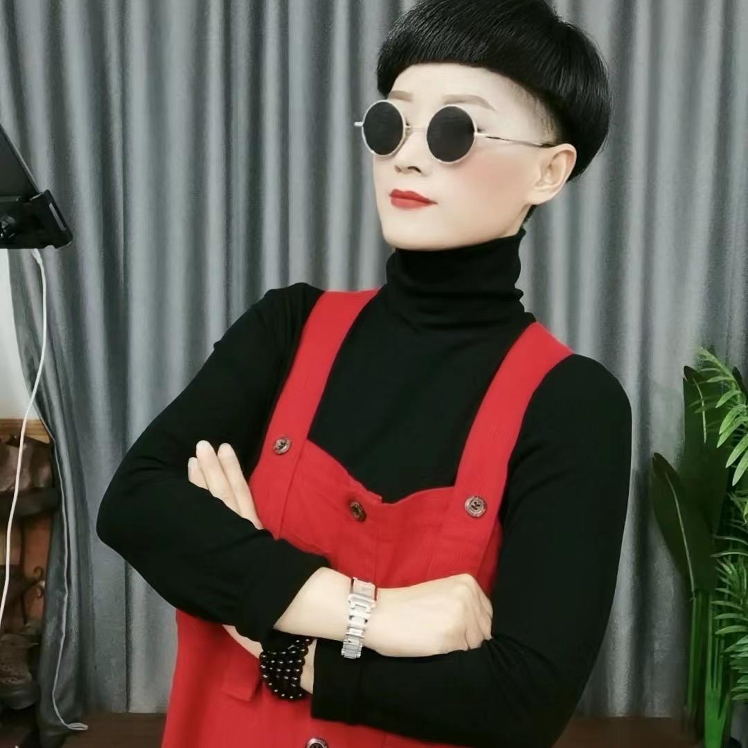 西瓜头服饰工厂店