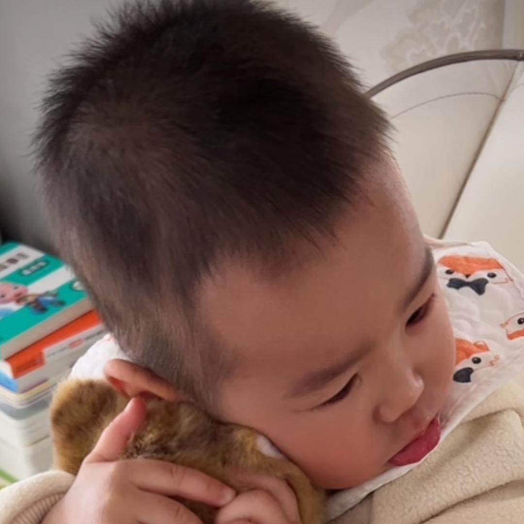 隽隽洒