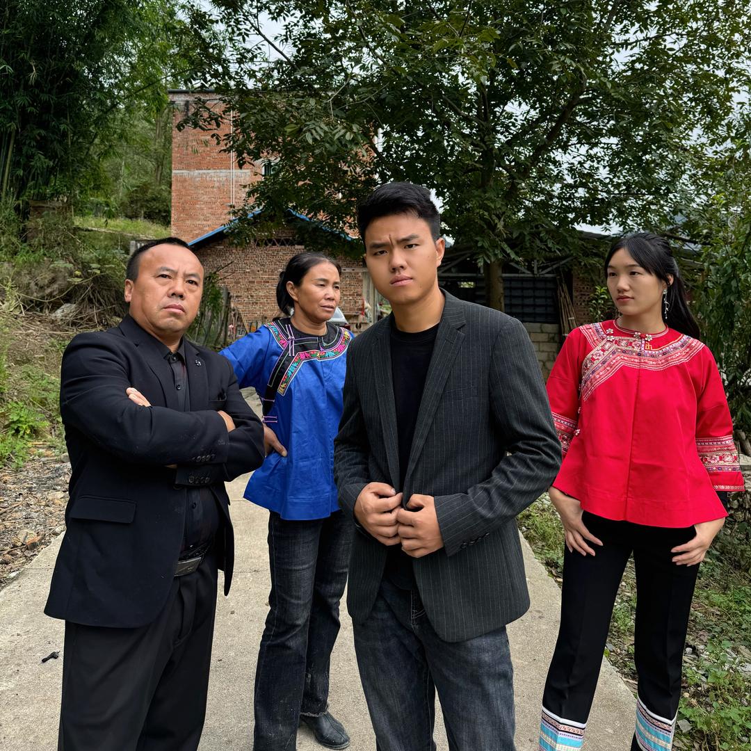 韦繁荣 （小花园）@抖音