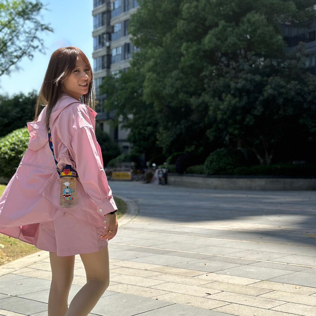 萱果仔伊然孩子气