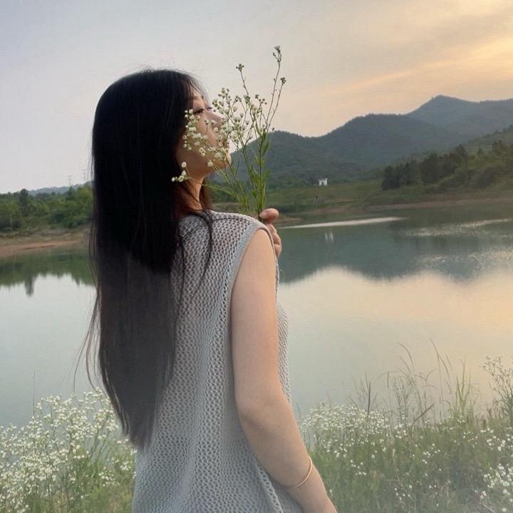 八月～