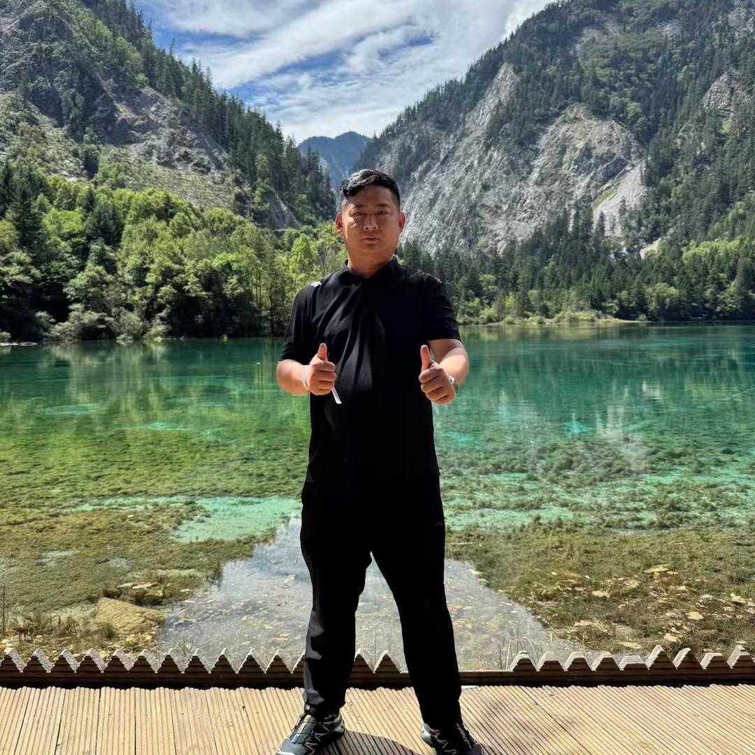 🇨🇳 行者：郭允阔