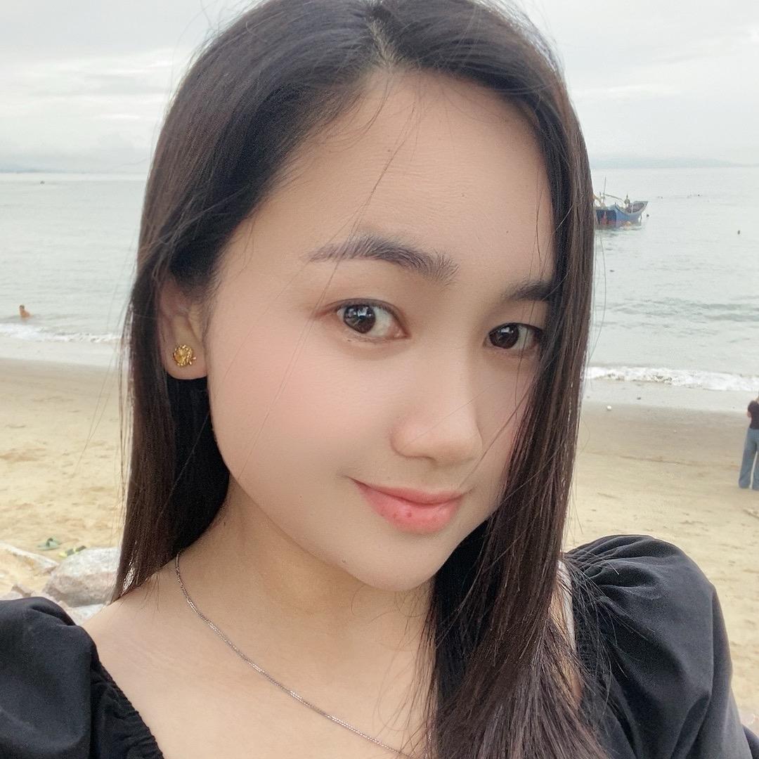 燕子小姐姐😘