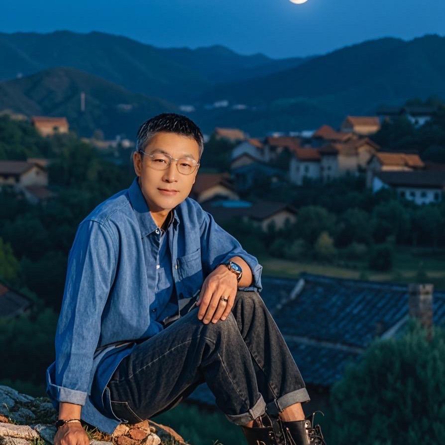 独来独往哥（爱唱歌）