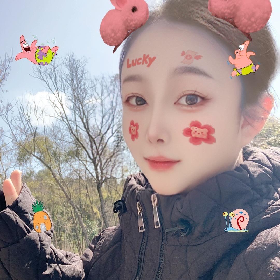 晨希。