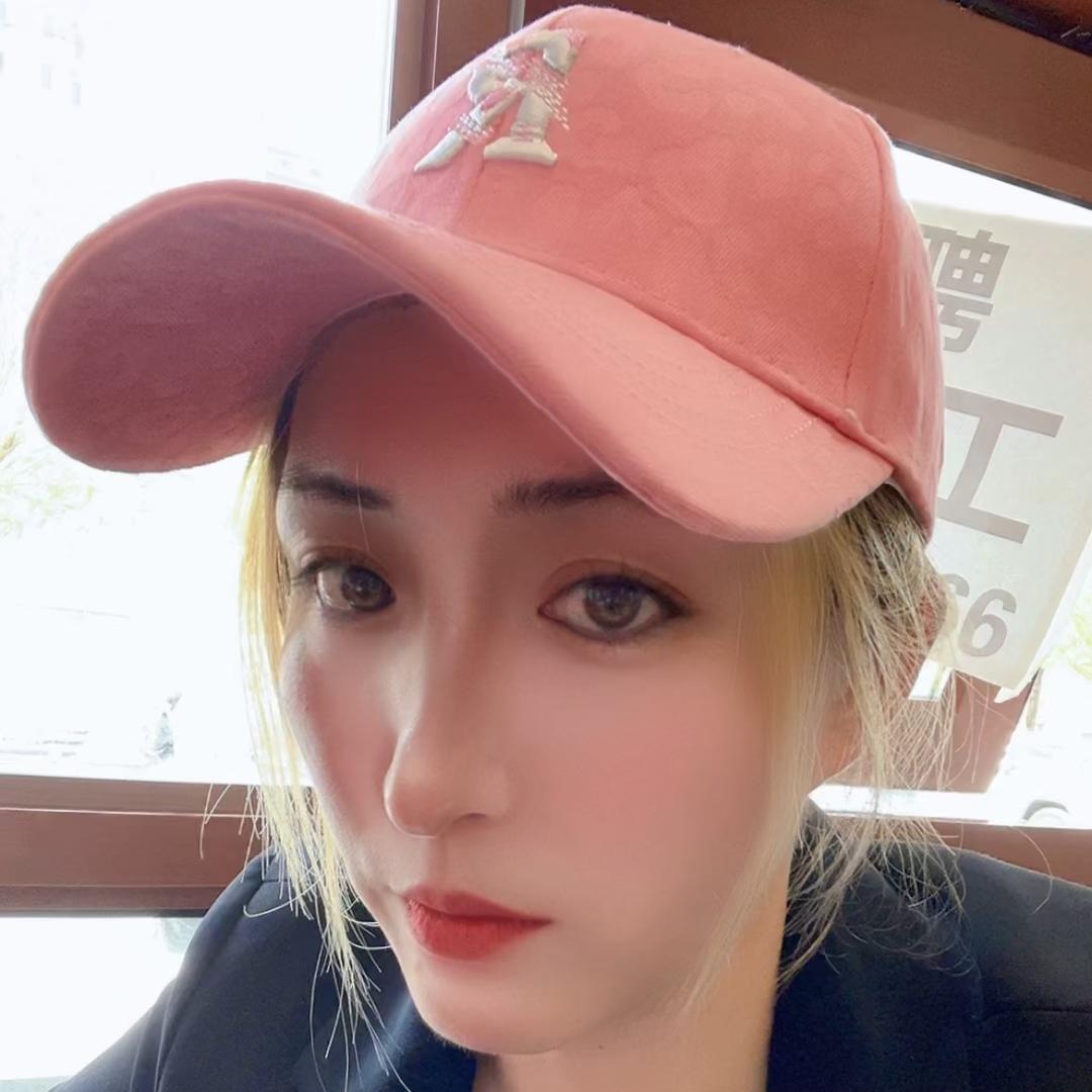 娜娜（连赞拉黑）