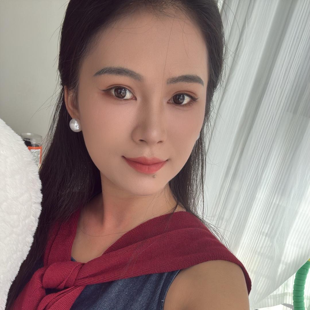 👩