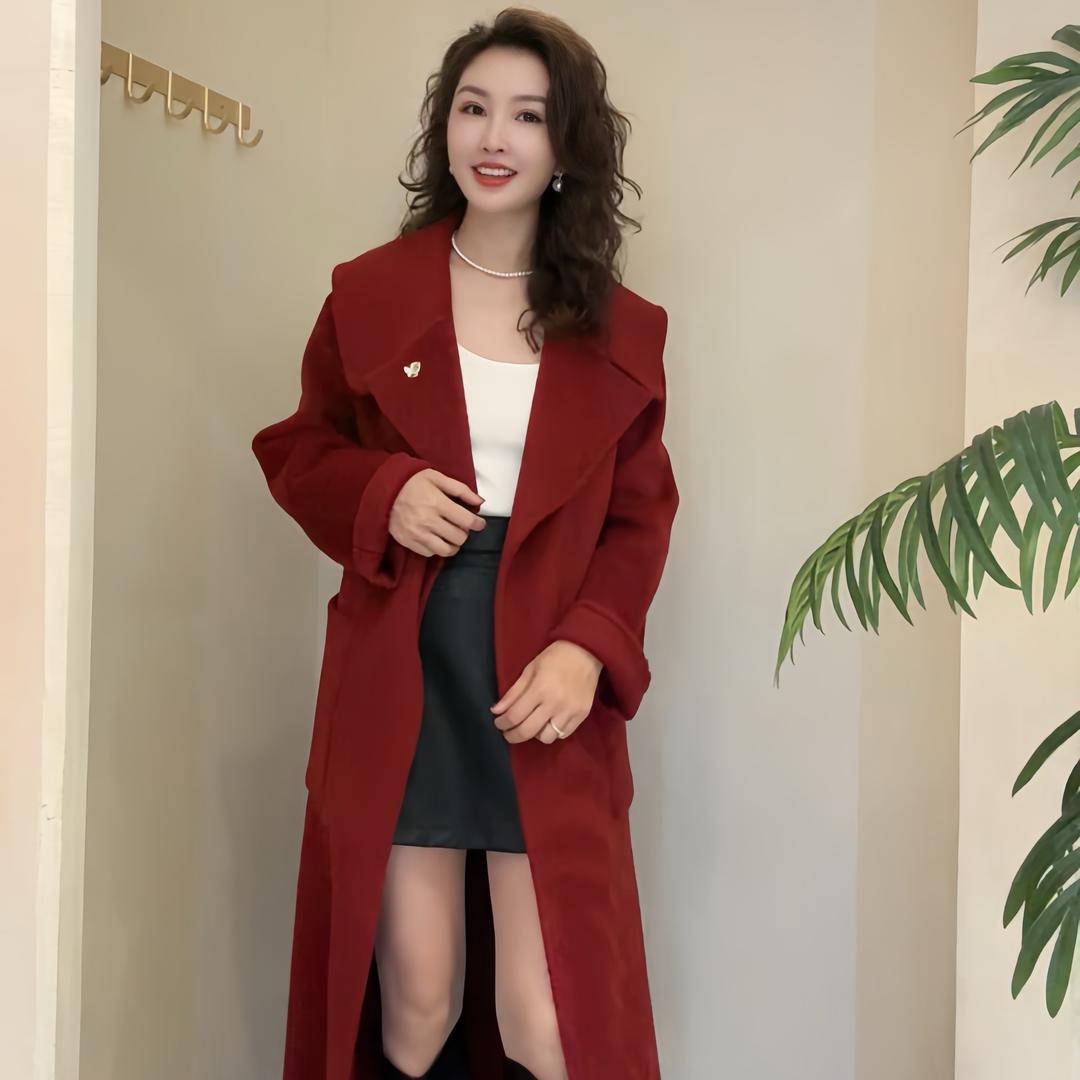 艾薇尔女装毛毛姐