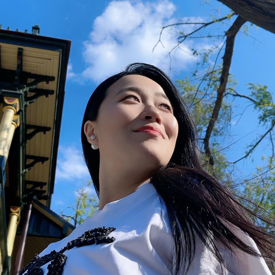 美丽的佟老师