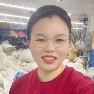 小美老板娘服饰店