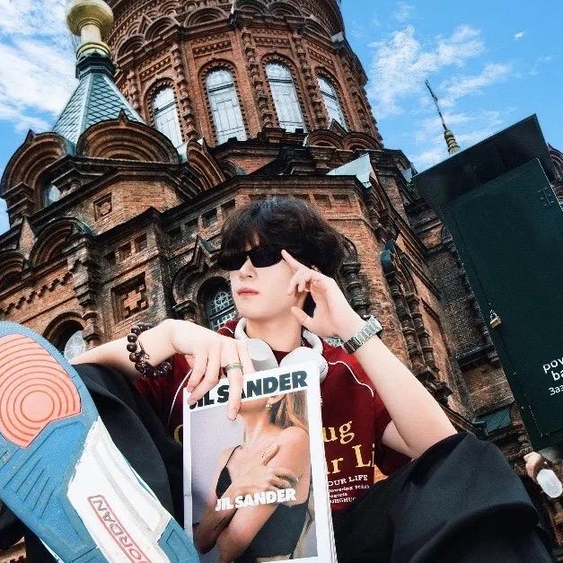 圆佳傲迈旅游-小连