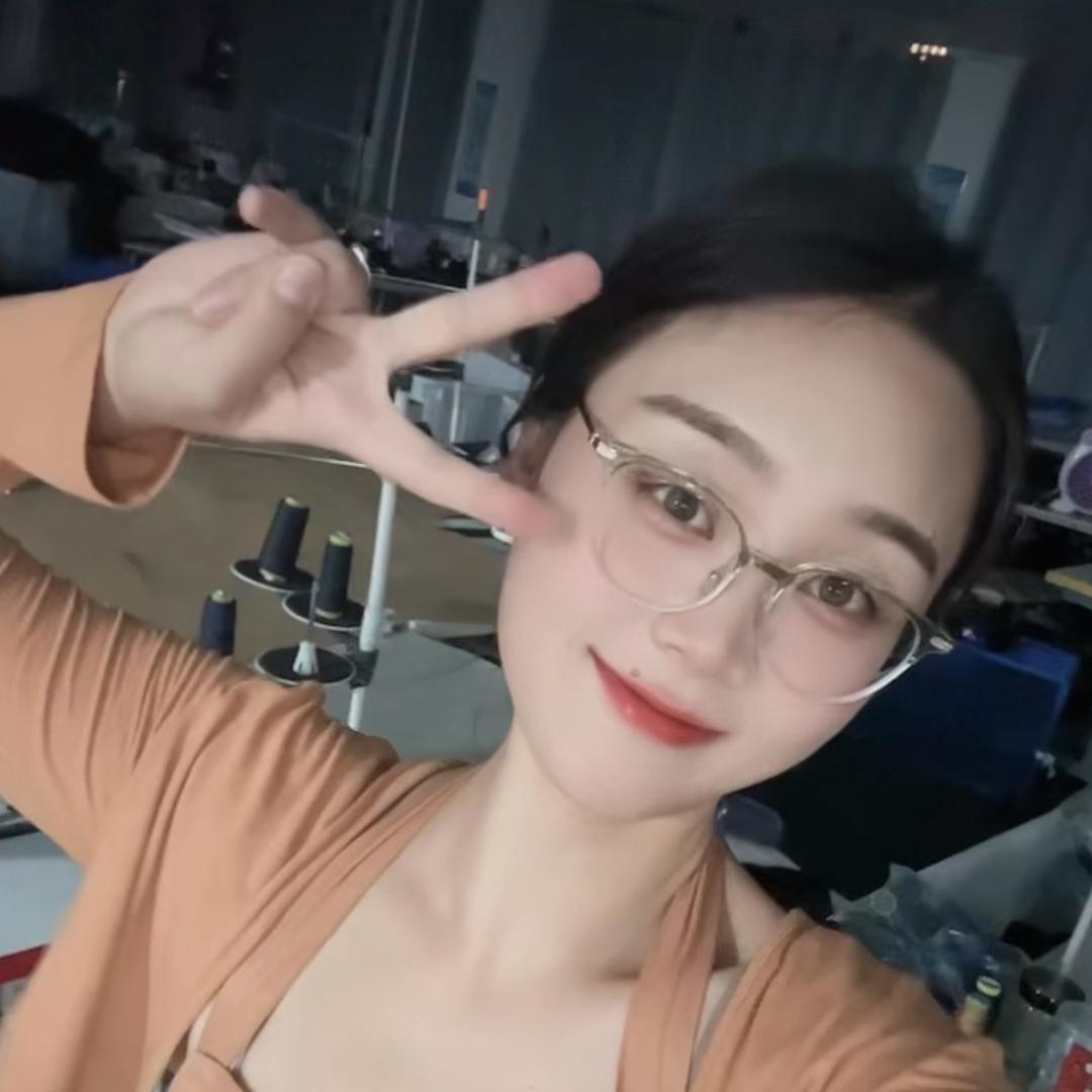 微笑服装工厂店