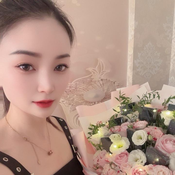 M 🍎小美
