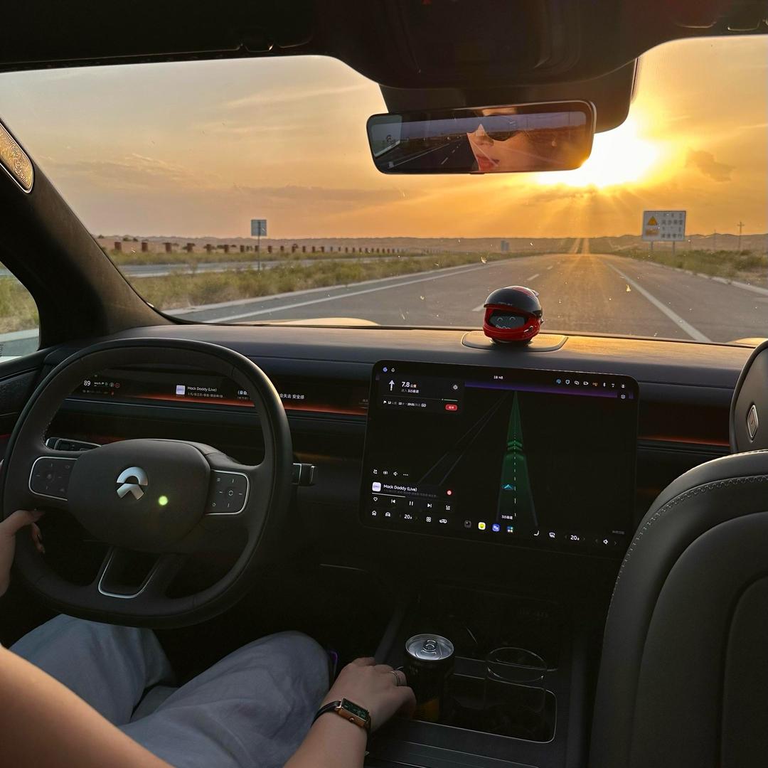 牛市不空仓，我叫周满仓