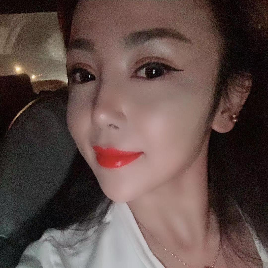 lLY💋何丫梨💃🏻